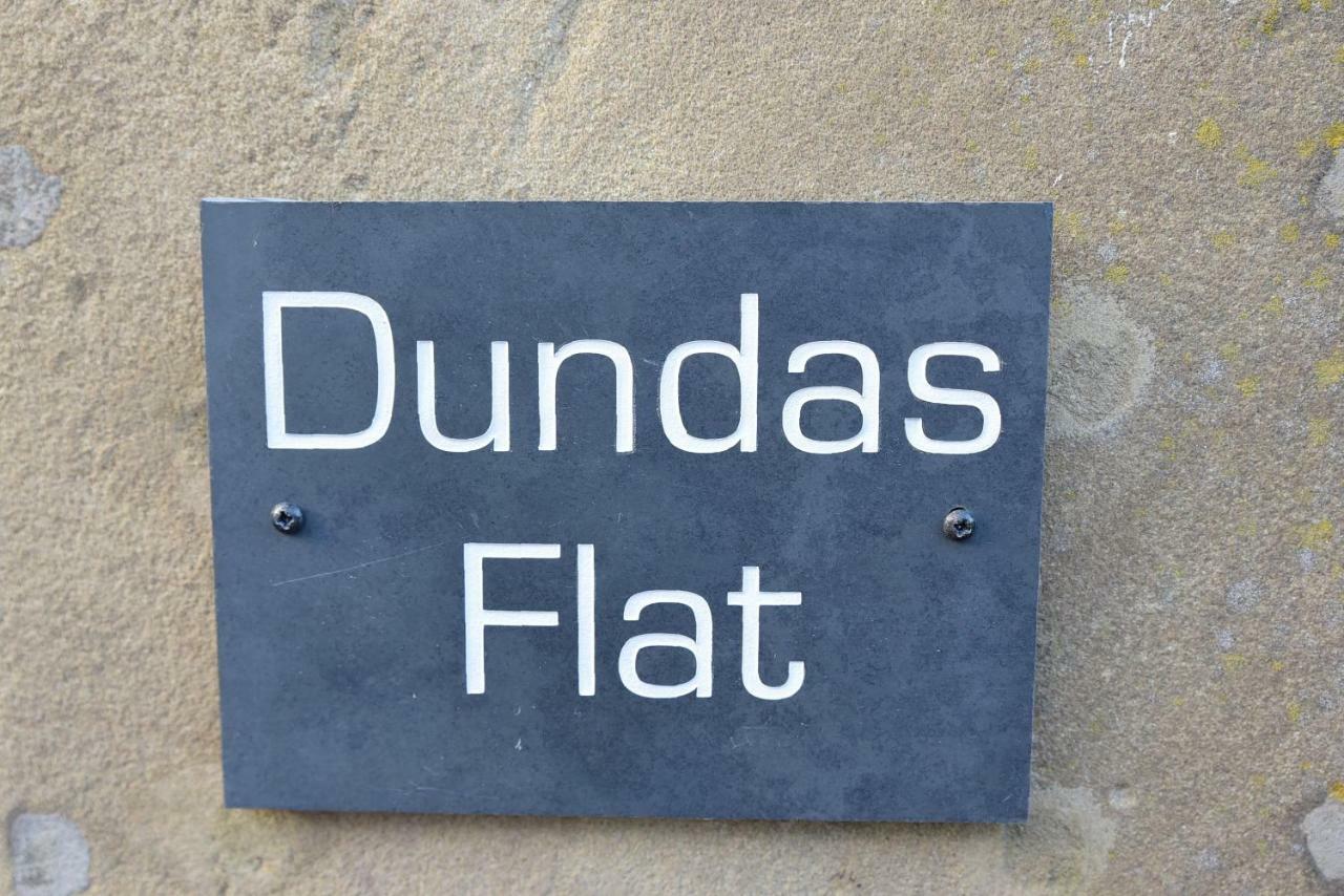 Dundas Flat, 1 Bedroom, 크리프 외부 사진